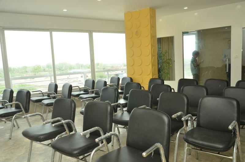 Hotel The Grand Parshwanath Sankeshvar Exterior photo